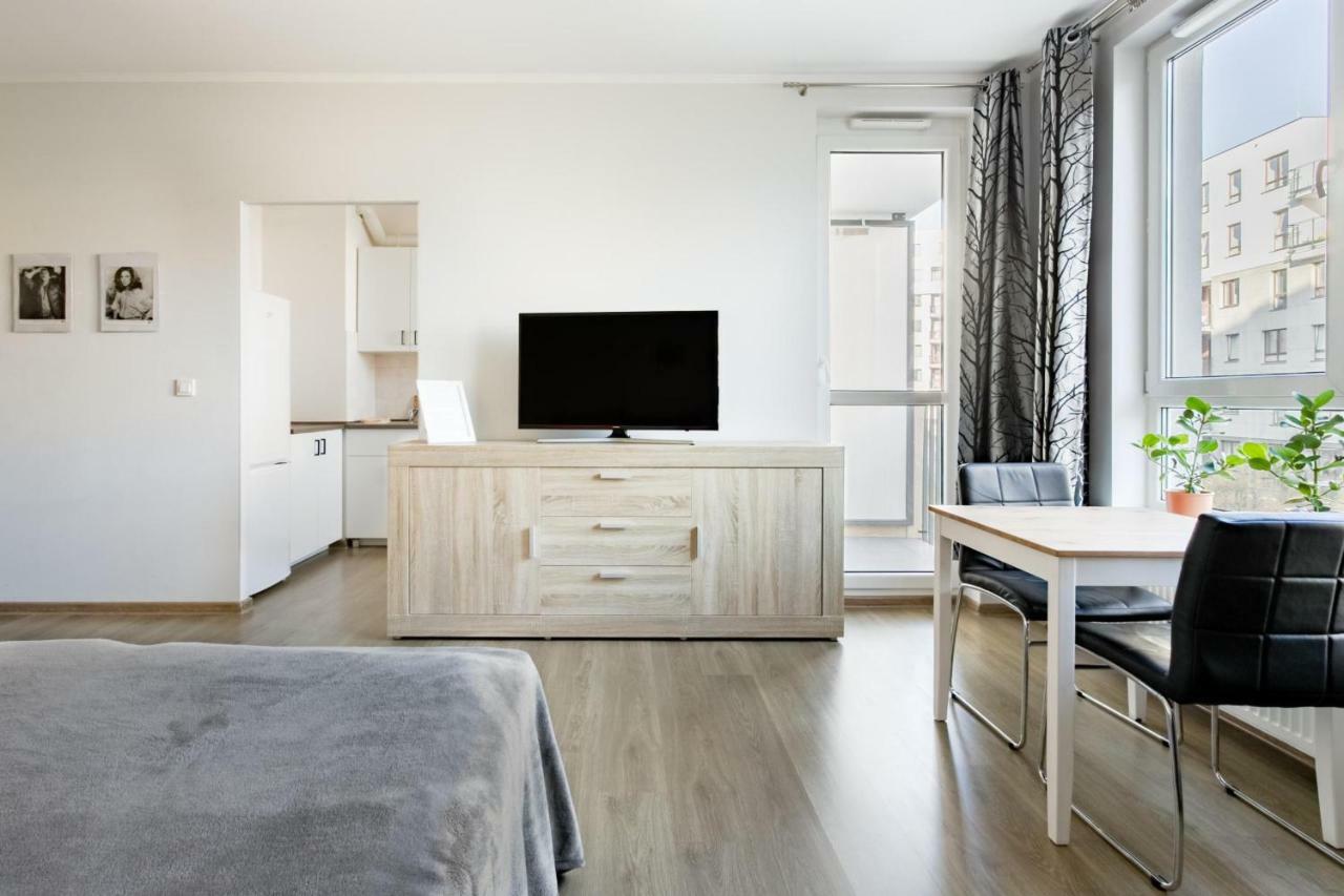 Airport Residence Orange Варшава Екстер'єр фото